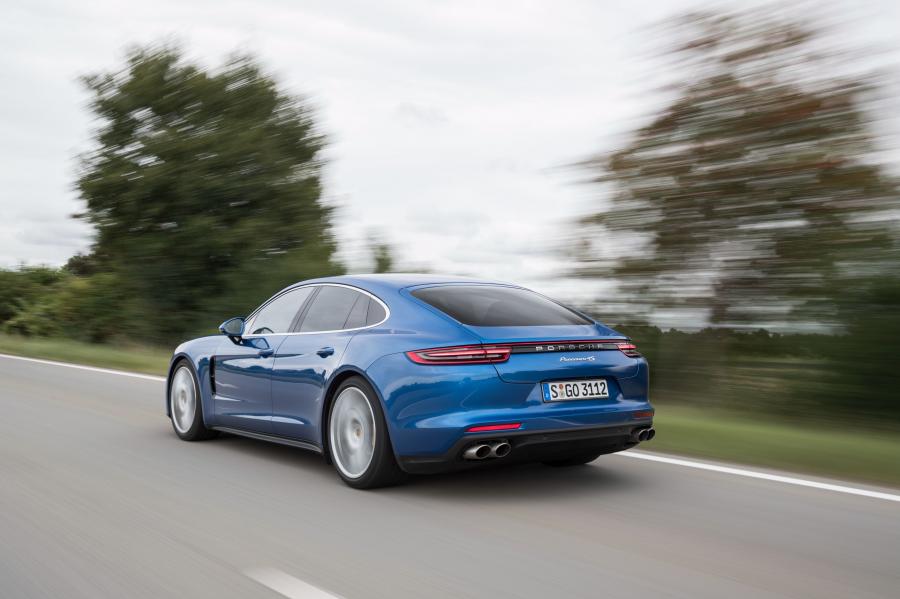  Porsche Panamera 4S 2016 года  (фото 24 из 65)